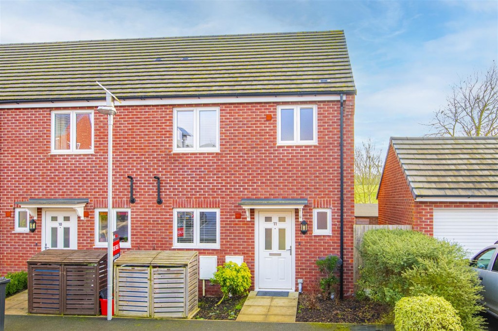 Images for Ambler Close, Burton Latimer EAID:oscarjamesapi BID:3