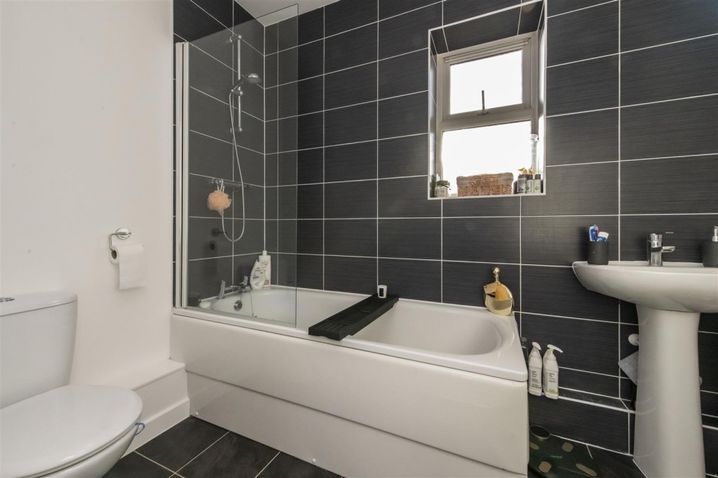Images for Tyne Way, Rushden EAID:oscarjamesapi BID:3