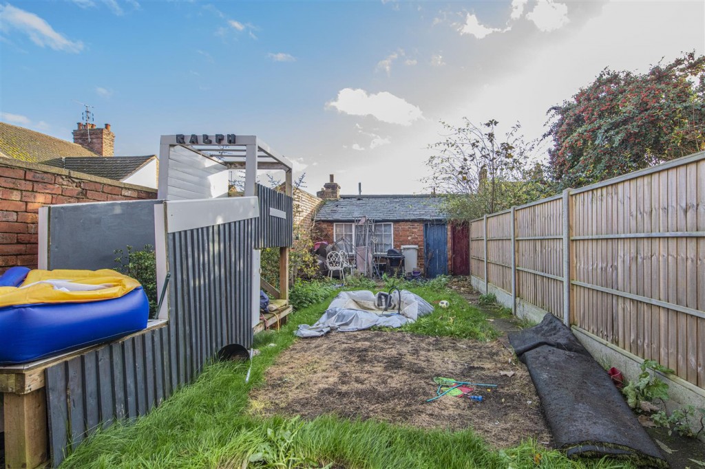 Images for Wood Street, Kettering EAID:oscarjamesapi BID:2