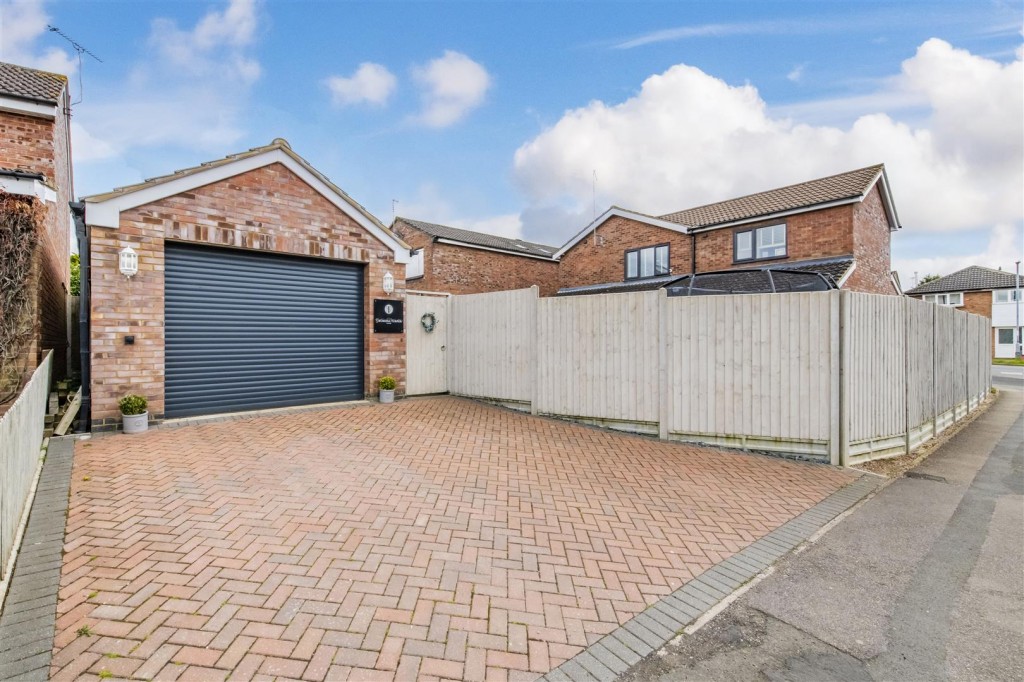 Images for St. Johns Road, Kettering EAID:oscarjamesapi BID:2