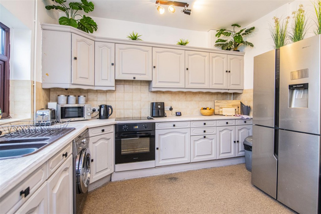 Images for Martin Road, Kettering EAID:oscarjamesapi BID:2