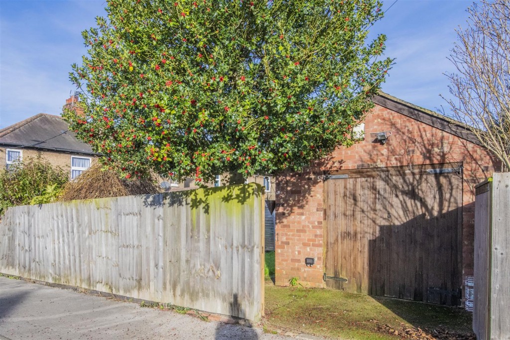 Images for Thrapston Road, Finedon EAID:oscarjamesapi BID:3