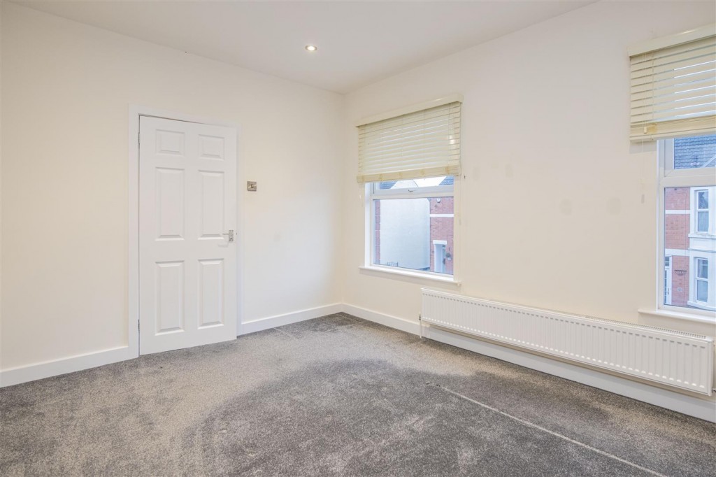 Images for Station Road, Burton Latimer EAID:oscarjamesapi BID:3