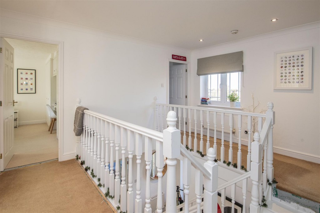 Images for Bates Close, Market Harborough EAID:oscarjamesapi BID:5