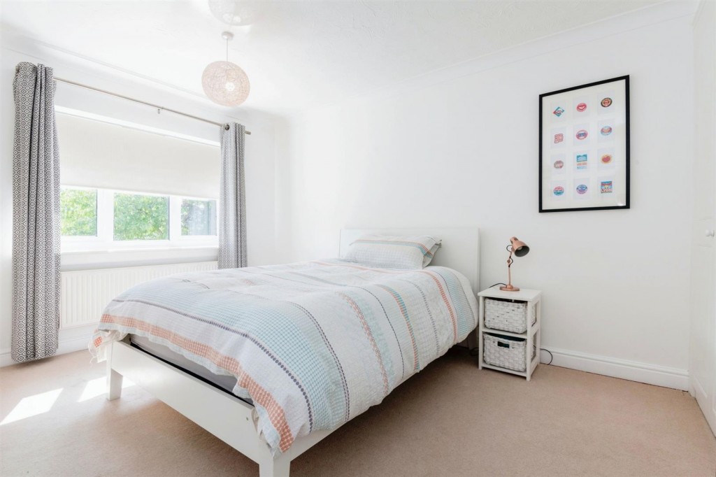 Images for Bates Close, Market Harborough EAID:oscarjamesapi BID:5