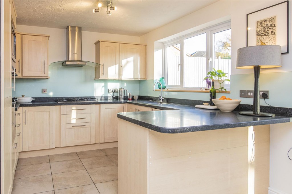 Images for Bates Close, Market Harborough EAID:oscarjamesapi BID:5