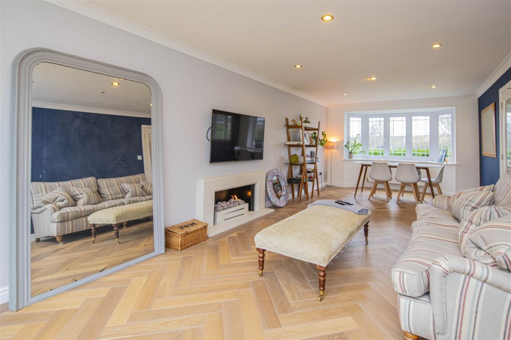 Images for Bates Close, Market Harborough EAID:oscarjamesapi BID:5