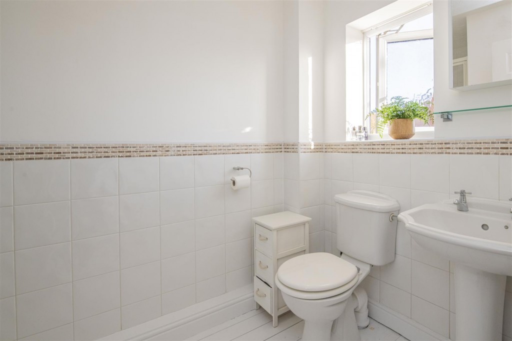 Images for Bates Close, Market Harborough EAID:oscarjamesapi BID:5