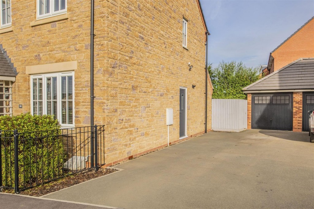 Images for Home Farm Drive, Boughton, Northampton EAID:oscarjamesapi BID:1