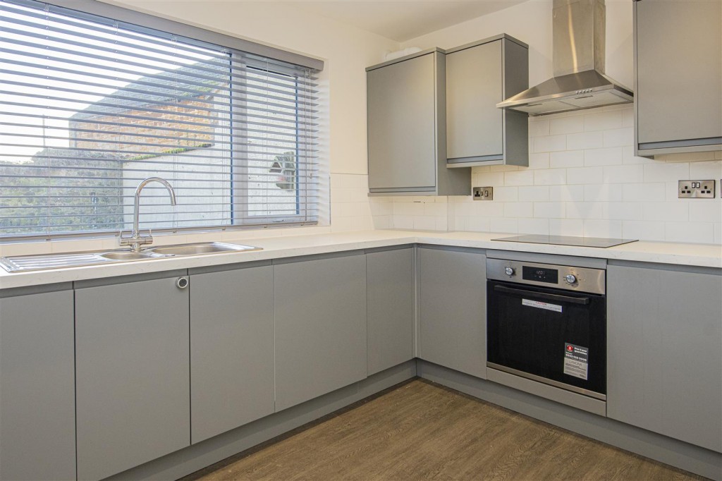 Images for Churchill Way, Burton Latimer EAID:oscarjamesapi BID:3