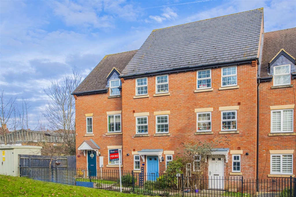 image of 3, Horse Fair Lane