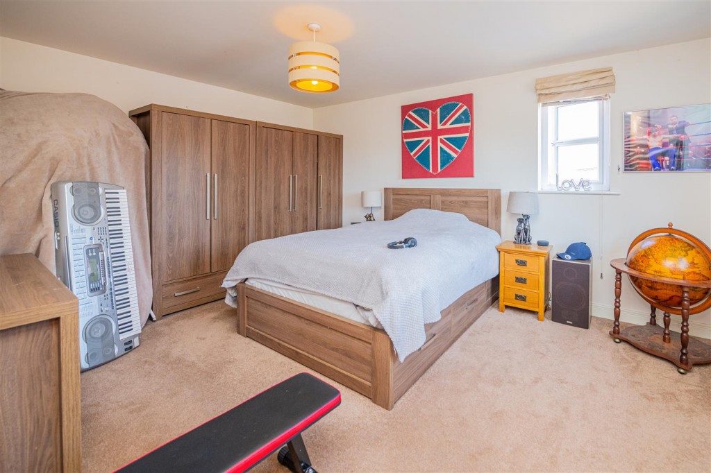 Images for Kingfisher Way, Burton Latimer EAID:oscarjamesapi BID:3