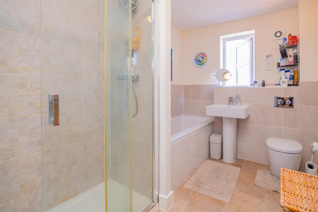 Images for Kingfisher Way, Burton Latimer EAID:oscarjamesapi BID:3