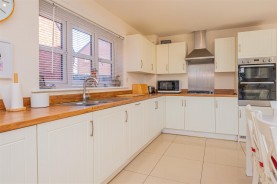 Images for Kingfisher Way, Burton Latimer