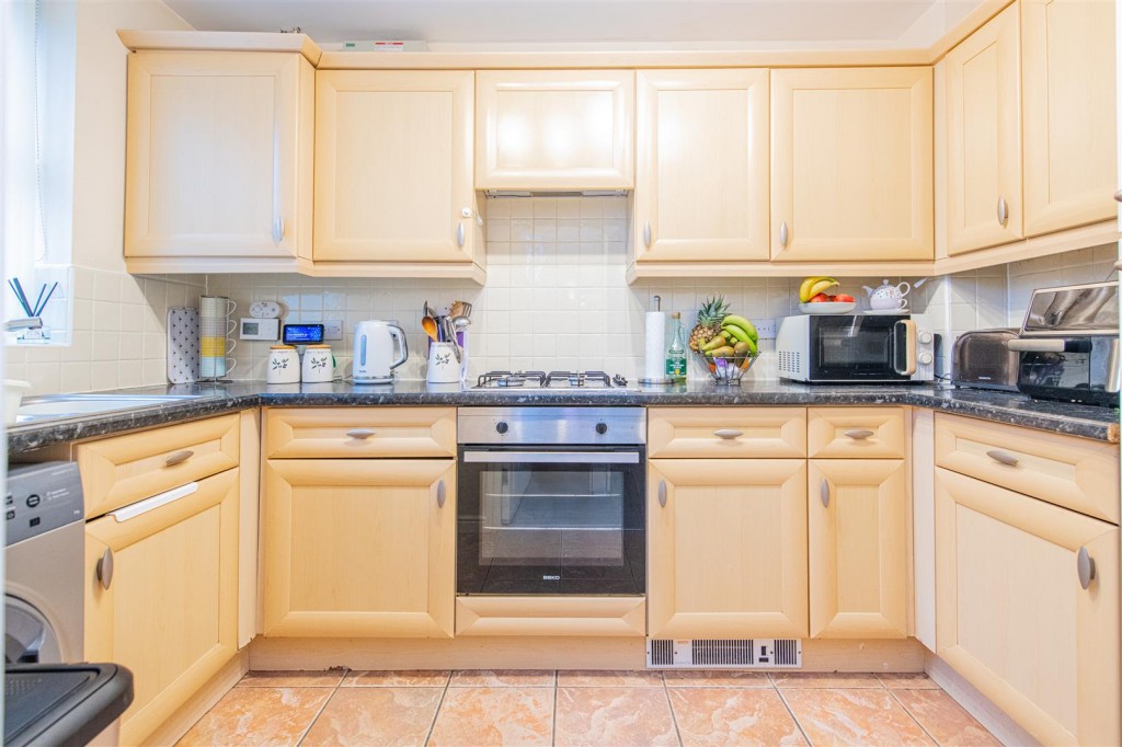 Images for Chatsworth Road, Corby EAID:oscarjamesapi BID:4