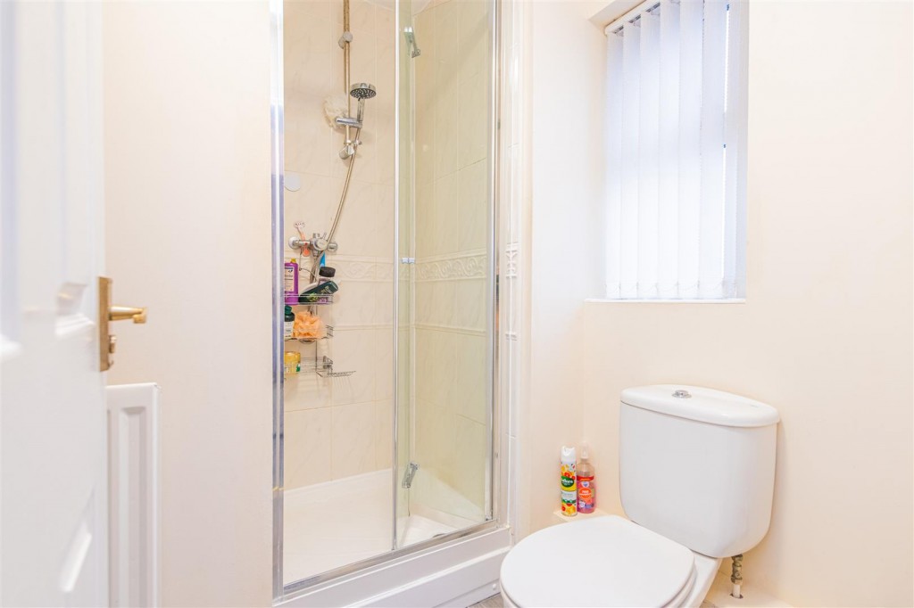 Images for Chatsworth Road, Corby EAID:oscarjamesapi BID:4