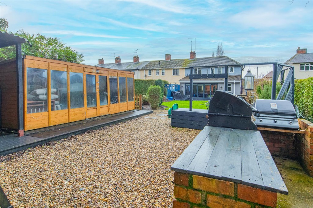 Images for East Avenue, Corby EAID:oscarjamesapi BID:4