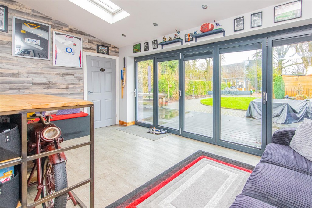 Images for East Avenue, Corby EAID:oscarjamesapi BID:4