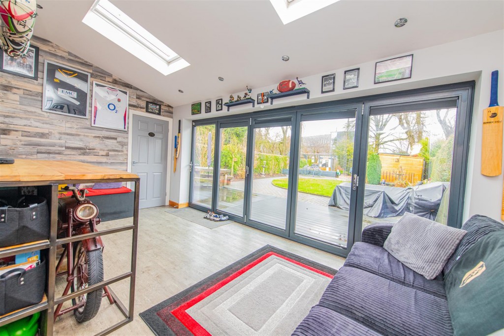 Images for East Avenue, Corby EAID:oscarjamesapi BID:4