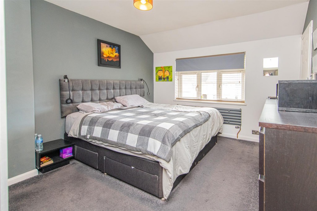 Images for East Avenue, Corby EAID:oscarjamesapi BID:4