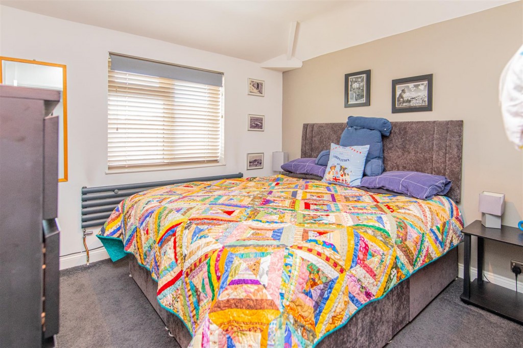 Images for East Avenue, Corby EAID:oscarjamesapi BID:4