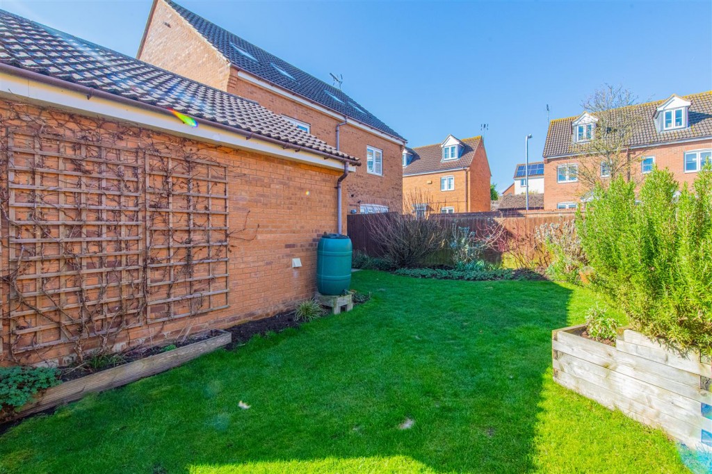 Images for Dairy Way, Irthlingborough, Wellingborough EAID:oscarjamesapi BID:6