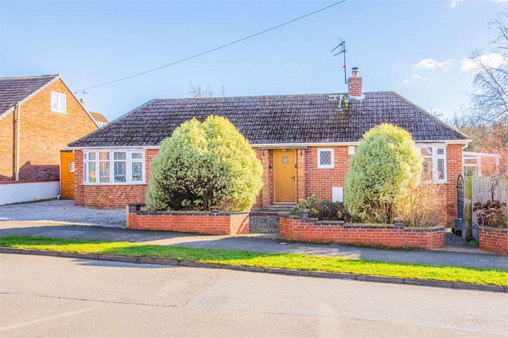 Images for Grosvenor Road, Barton Seagrave EAID:oscarjamesapi BID:3