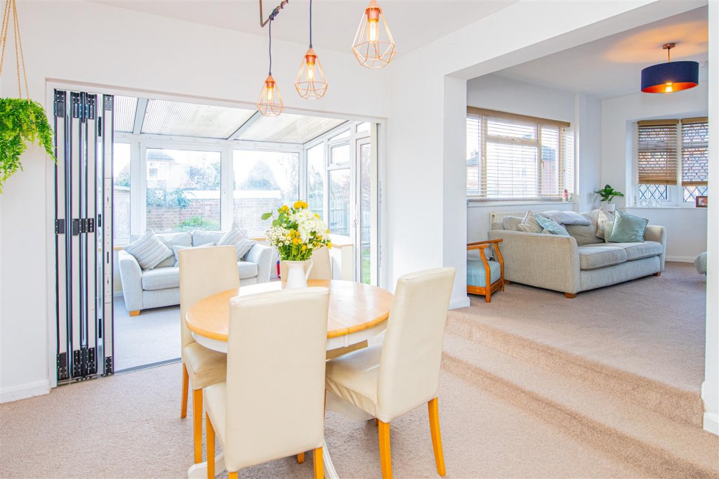 Images for Grosvenor Road, Barton Seagrave EAID:oscarjamesapi BID:3