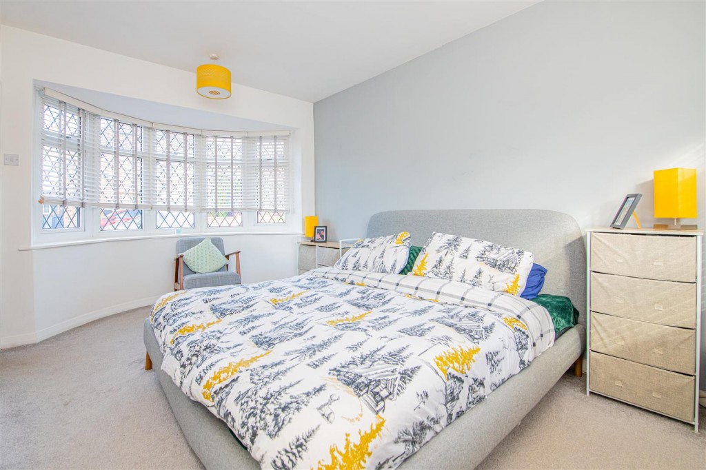 Images for Grosvenor Road, Barton Seagrave EAID:oscarjamesapi BID:3