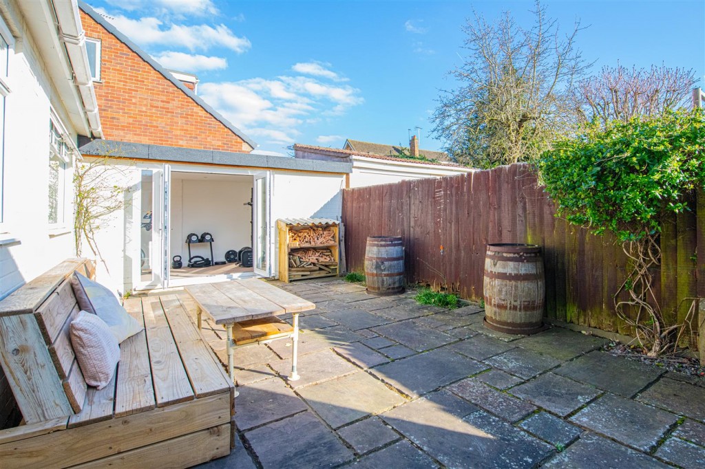 Images for Grosvenor Road, Barton Seagrave EAID:oscarjamesapi BID:3