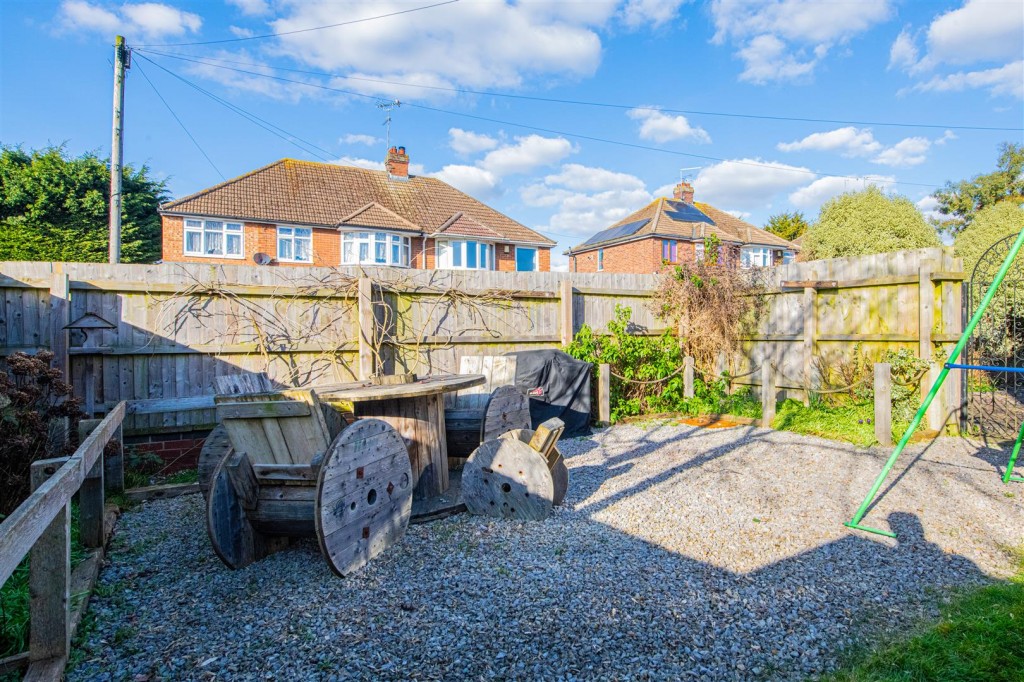 Images for Grosvenor Road, Barton Seagrave EAID:oscarjamesapi BID:3
