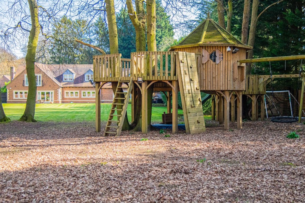 Images for Ecton Lane, Sywell EAID:oscarjamesapi BID:1