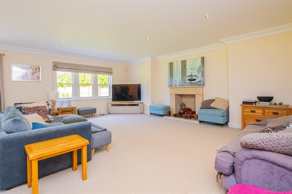 Images for Ecton Lane, Sywell EAID:oscarjamesapi BID:1