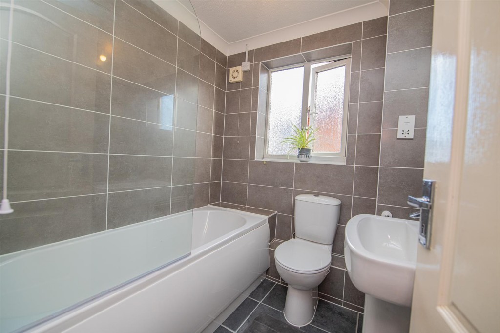 Images for Carriage Drive, Kettering EAID:oscarjamesapi BID:2