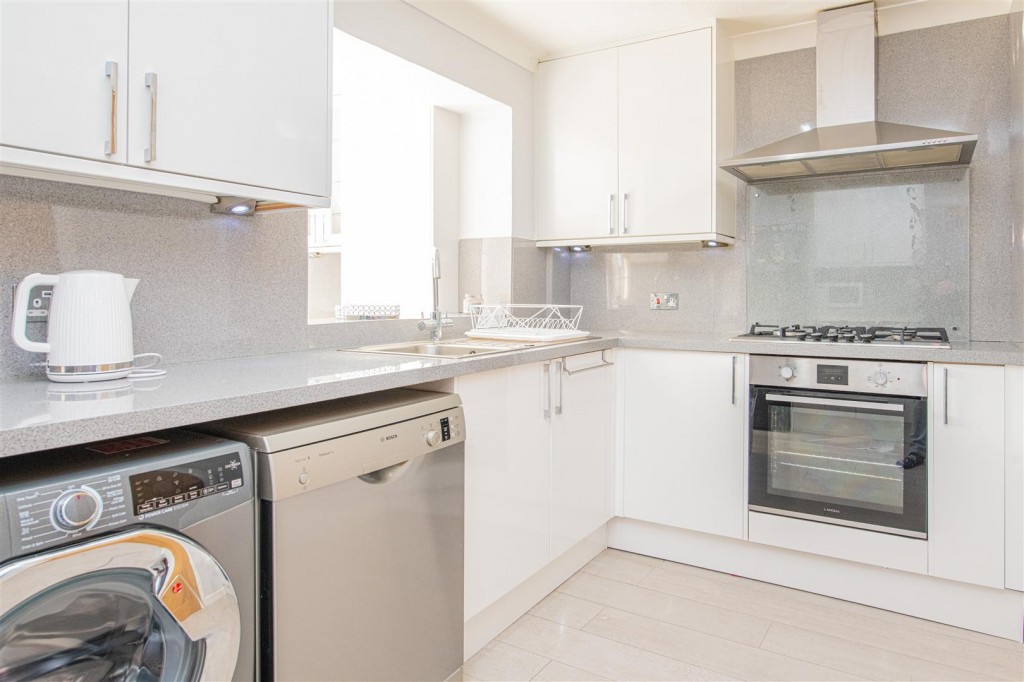 Images for Carriage Drive, Kettering EAID:oscarjamesapi BID:2