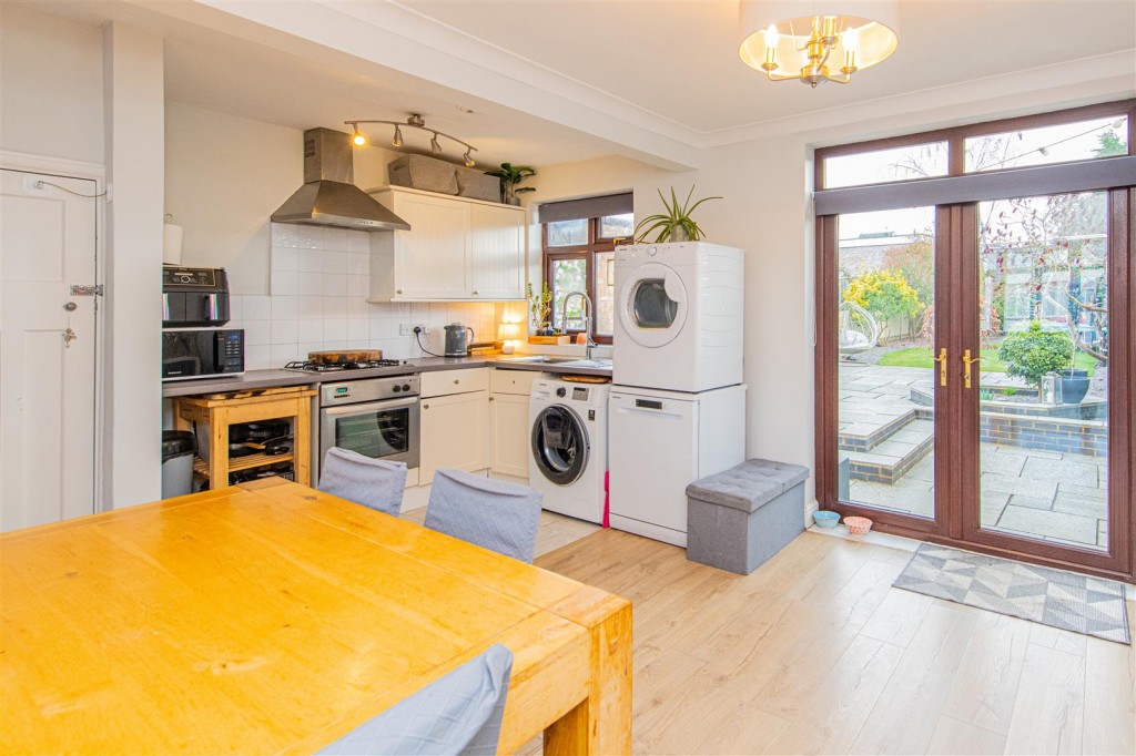 Images for Beverley Road, Kettering EAID:oscarjamesapi BID:2