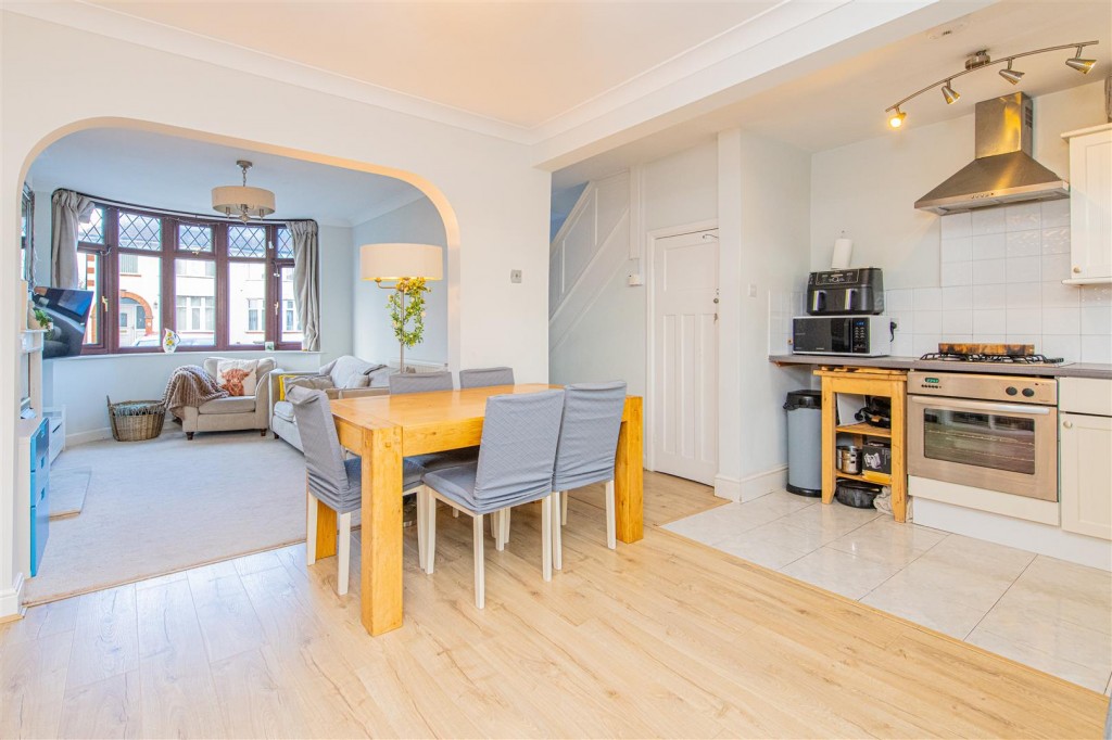 Images for Beverley Road, Kettering EAID:oscarjamesapi BID:2