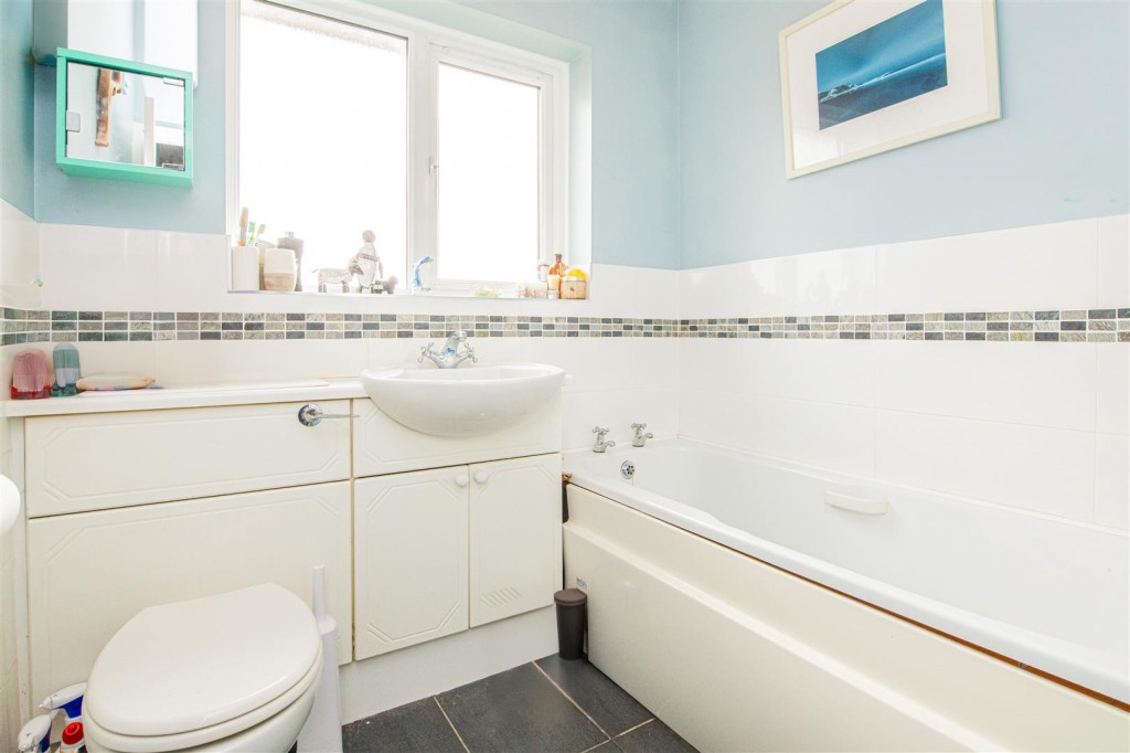 Images for Avon Fields, Welford, Northampton EAID:oscarjamesapi BID:5