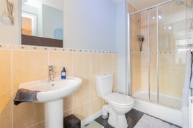 Images for Fieldfare Close, Corby