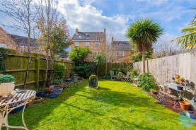 Images for Fieldfare Close, Corby