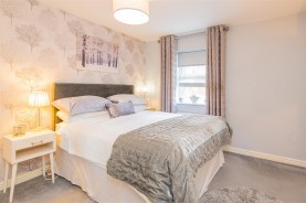 Images for Fieldfare Close, Corby