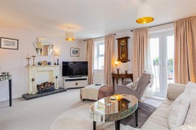 Images for Fieldfare Close, Corby