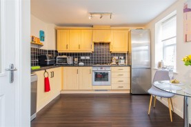 Images for Fieldfare Close, Corby