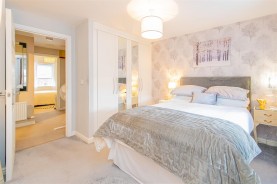 Images for Fieldfare Close, Corby