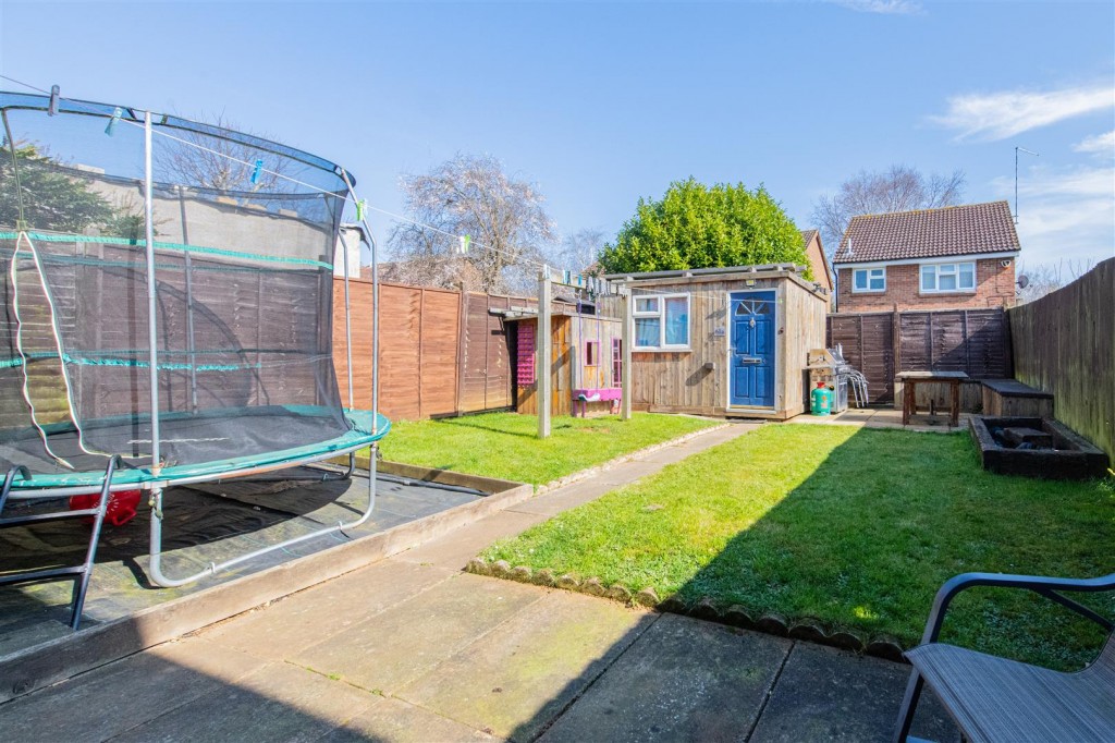 Images for Beaumont Drive, Northampton EAID:oscarjamesapi BID:1