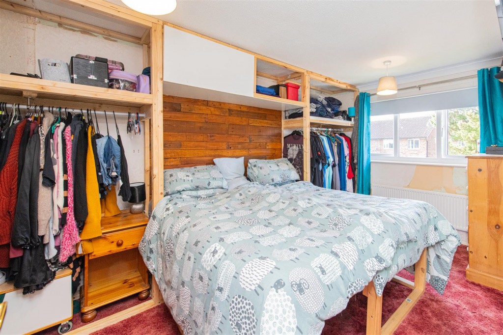 Images for Beaumont Drive, Northampton EAID:oscarjamesapi BID:1