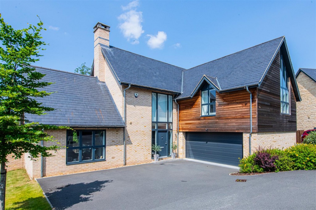 image of 35, Lake Drive