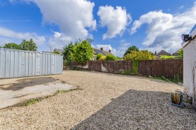 Images for Deeneside, Weldon, Corby
