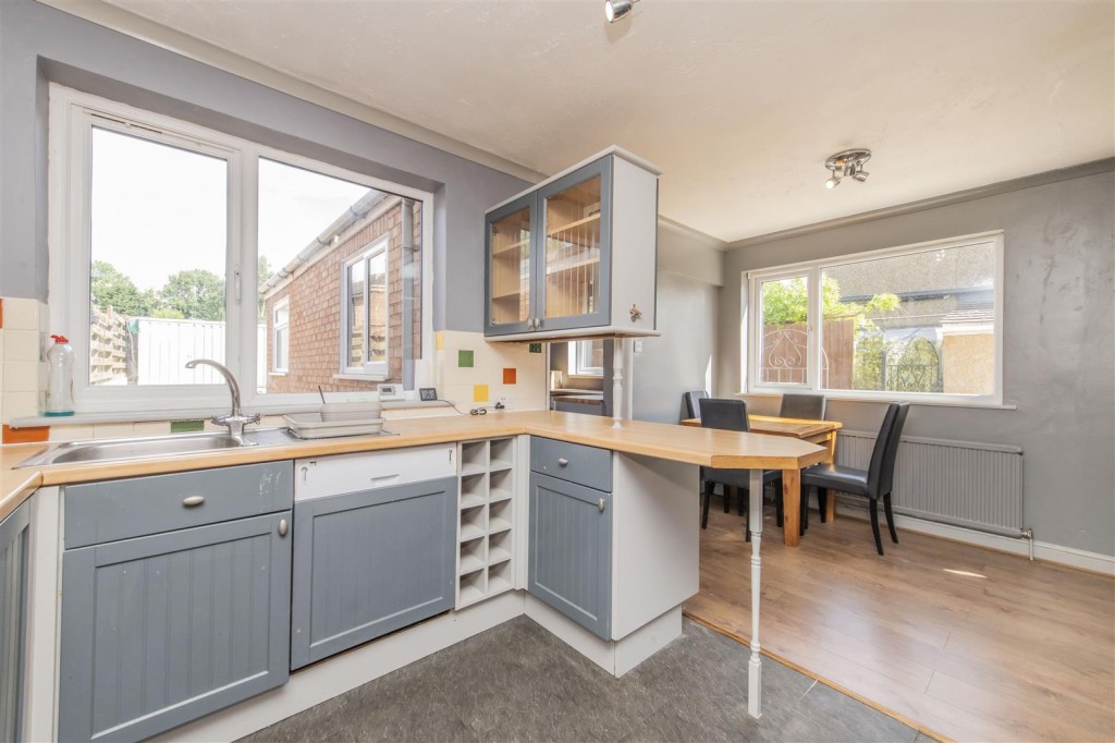Images for Deeneside, Weldon, Corby EAID:oscarjamesapi BID:4