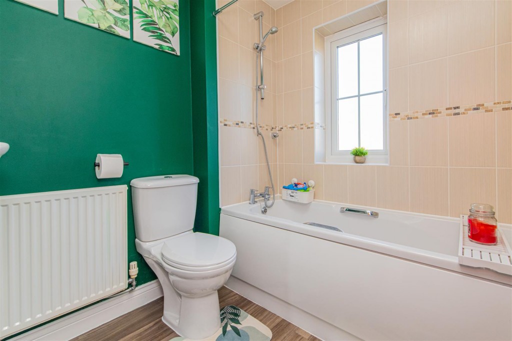 Images for Chepstow Road, Corby EAID:oscarjamesapi BID:4